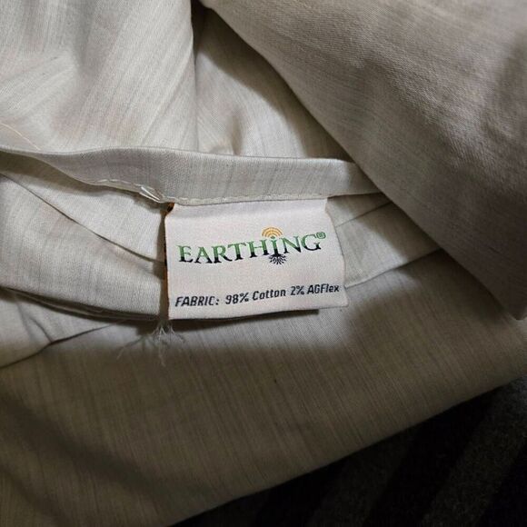 EARTHING GROUNDING BEIGE FLAT BED SHEET 98% COTTON 2% AGFLEX SILVER CAL KING - Picture 3 of 9